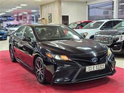 تۆیۆتا کامری